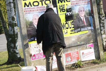 Besoin de quelqu'un pour retapisser la cuisine ?